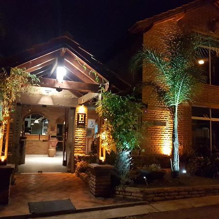 Apart hotel piscu yaco Villa de Merlo Bagian luar foto